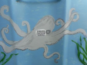 close up octopus left side tank July 2016